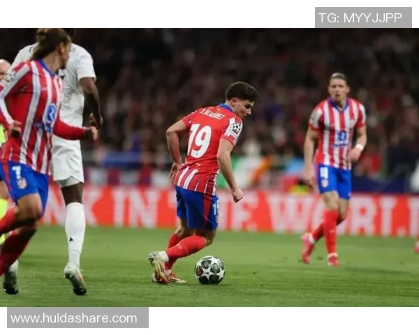 意甲激战:曼联在点球大战中险胜马竞全场沸腾数据分析揭示精彩瞬间